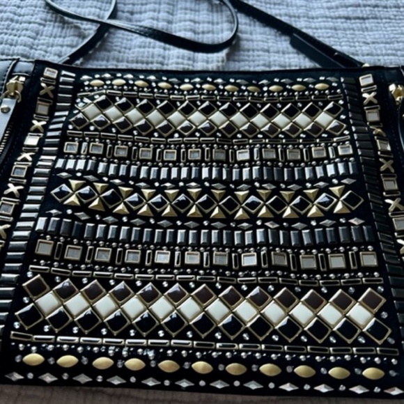 Vince Camuto crossbody clutch purse - Picture 5 of 7